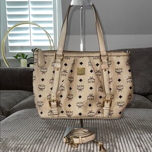 MCM Visetos Cream/Black  Tote Bag with Iconic Logo Pattern and Gold Accents